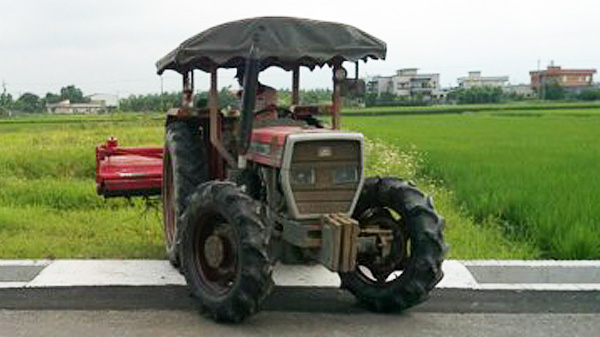 Agricultural machinery slab bridge