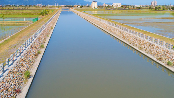 塭底排水